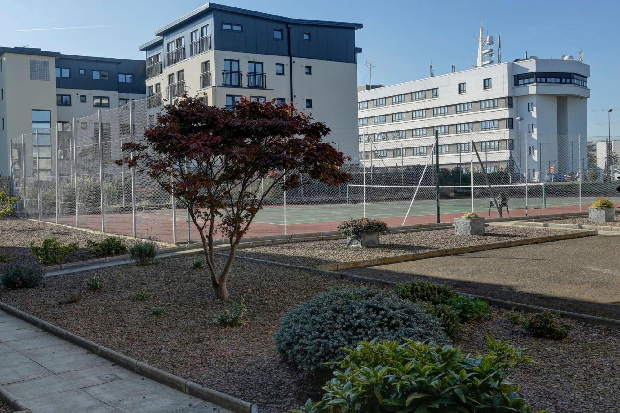 Best Western Kings Manor — Photos 3